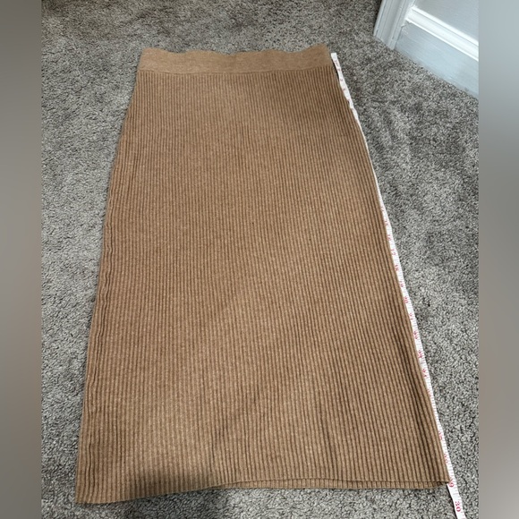 Loft Tan Ribbed Midi Skirt - Picture 1 of 4